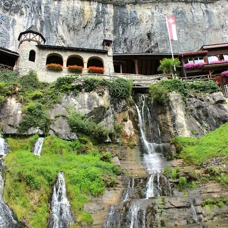Chalet 9 *